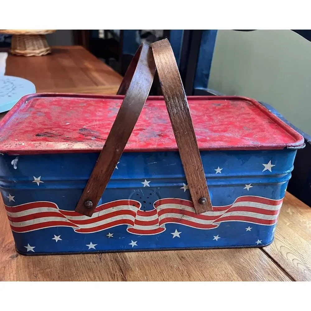 Golden Cookies 40s Metal Picnic Basket Patriotic July 4th Wood Handles Flag Vtg